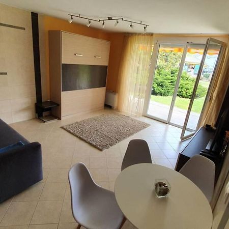 Апартаменти Igenyes 4 Fos Apartman Koezvetlen A Strandnal Чопак Екстер'єр фото